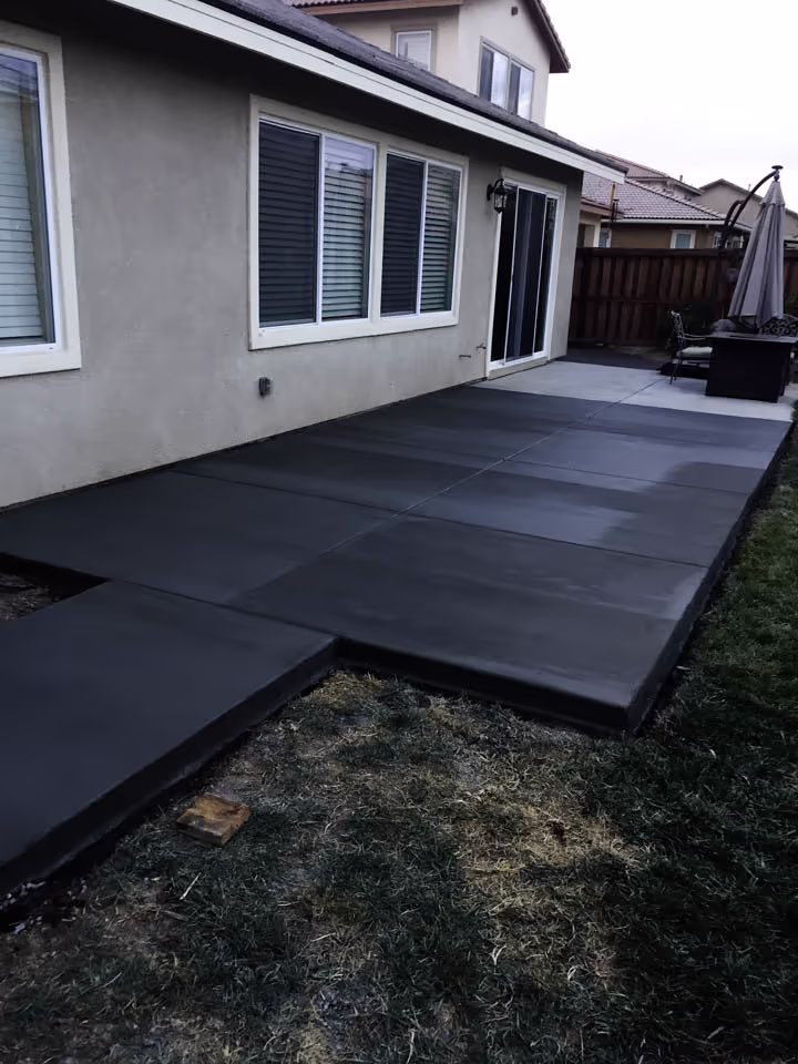 Residential Concrete Walkways Flatwork Patio Extension — photo 7